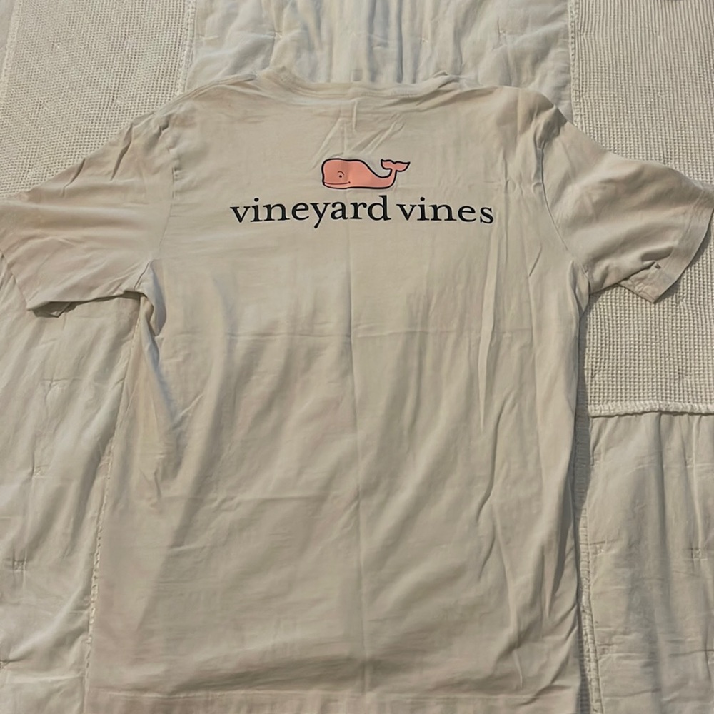 Vineyard vines shirt